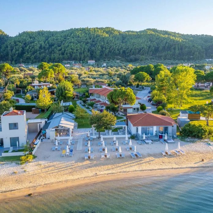 Zinozis Beach Studios – Vourvourou